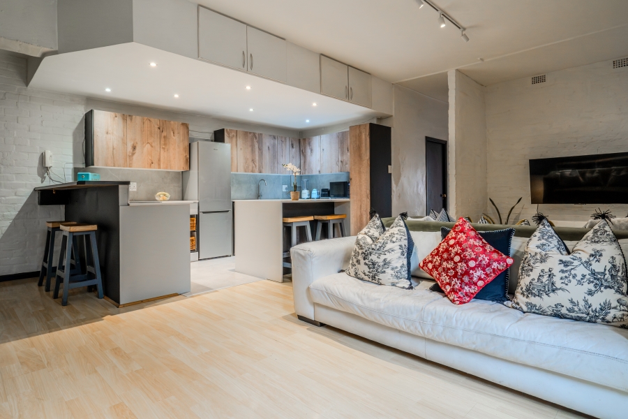 2 Bedroom Property for Sale in Gardens Western Cape